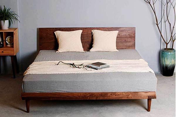 Mẫu giường ngủ bằng gỗ phong cách tối giản nhất